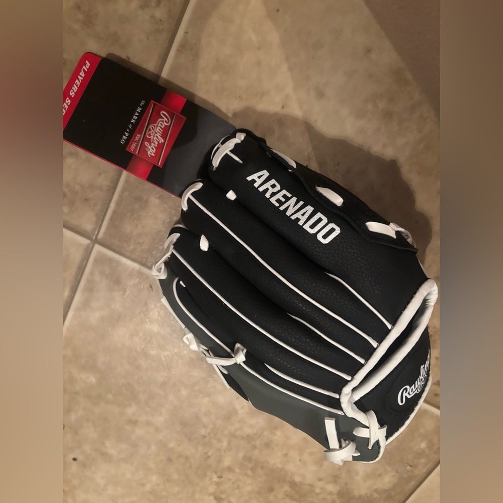Rawlings Arenado Black and White Leather Baseball Glove